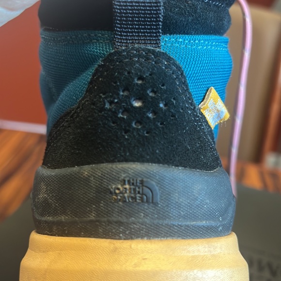 The North Face Back to Berkeley W hikers 7.5/38.5 - Picture 7 of 8